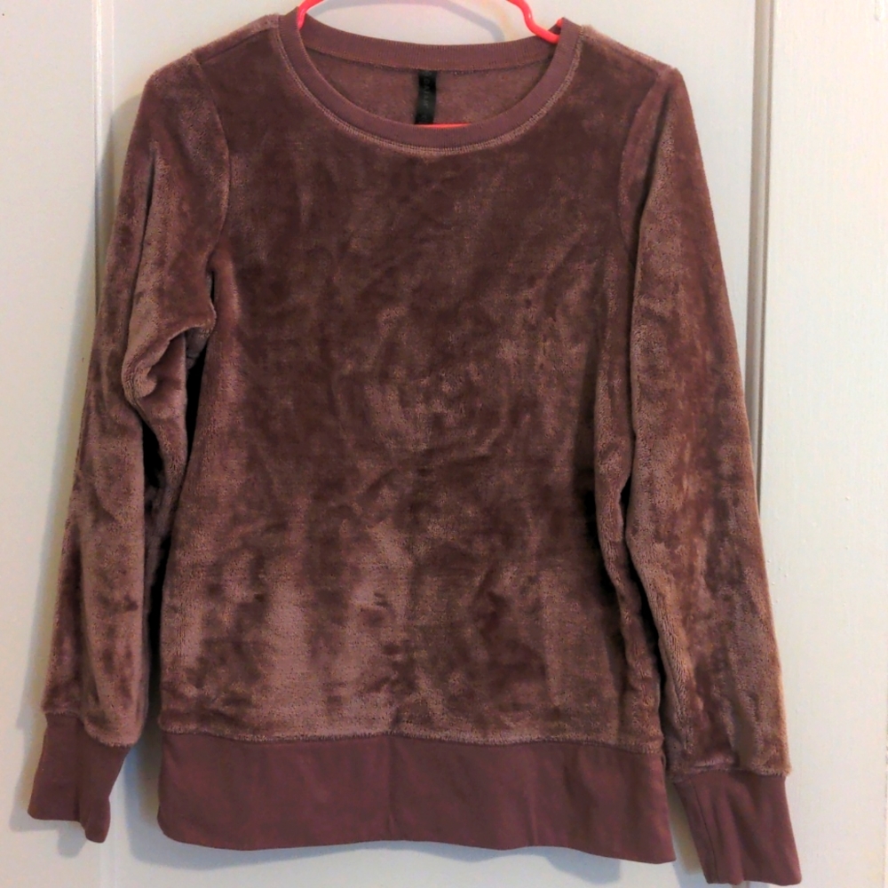 Gaiam Mauve Purple Fuzzy Sweater
